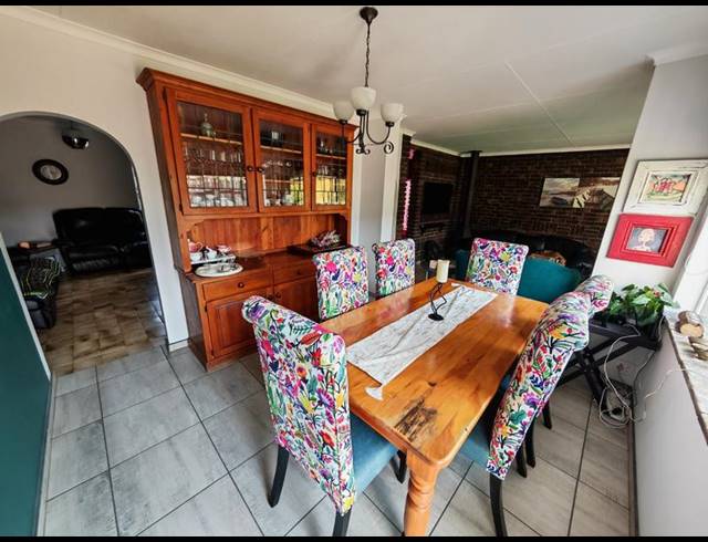 4 BEDROOM HOUSE FOR SALE IN VANDERBIJLPARK SE 2